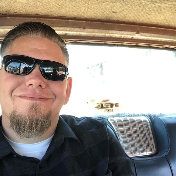 Meet your Posher, R john - Picture 1 of 1